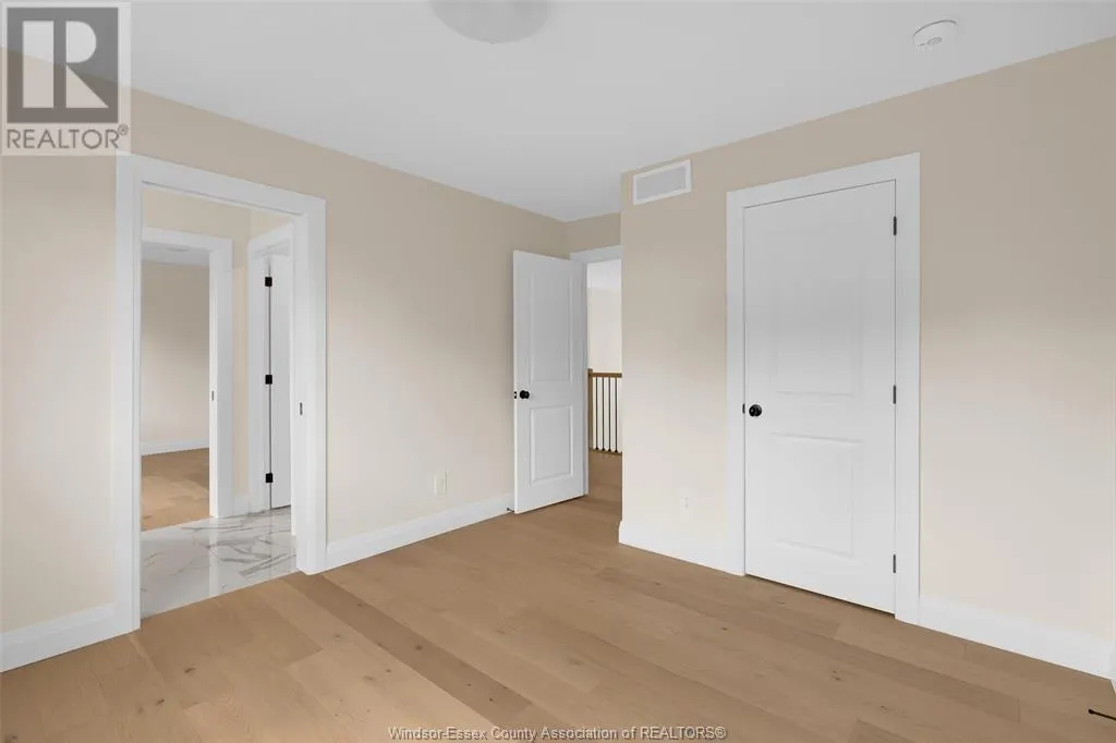 2572 MAYFAIR