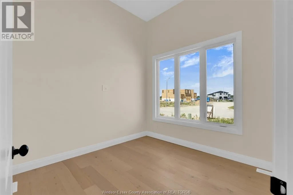 2572 MAYFAIR