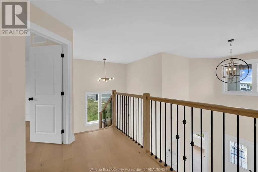 2572 MAYFAIR