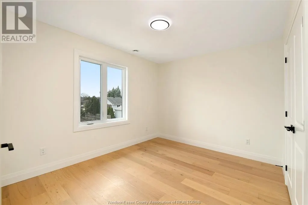 2584 MAYFAIR