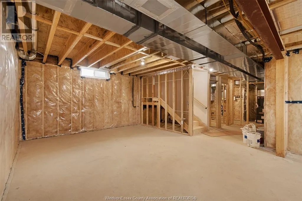 2584 MAYFAIR