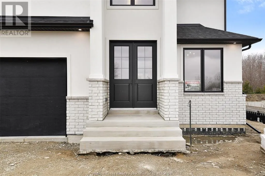 2584 MAYFAIR