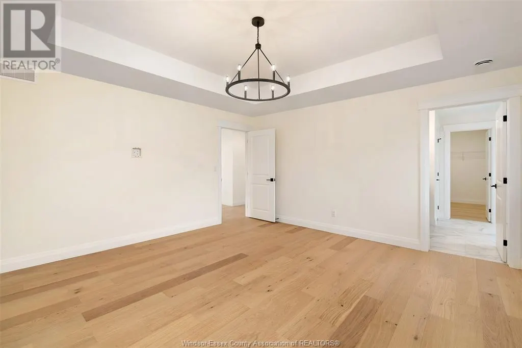 2584 MAYFAIR