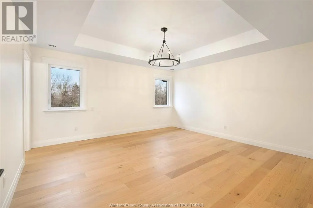 2584 MAYFAIR