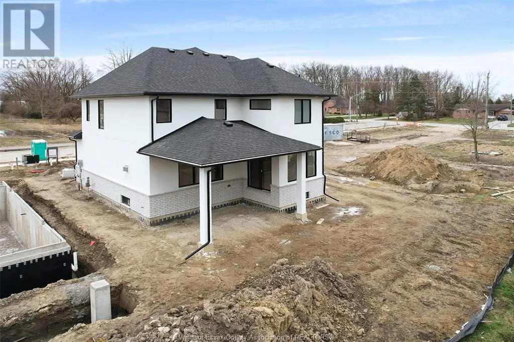 2584 MAYFAIR