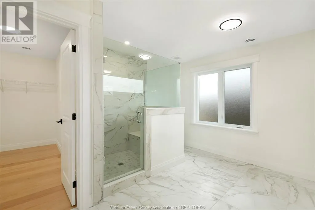 2584 MAYFAIR
