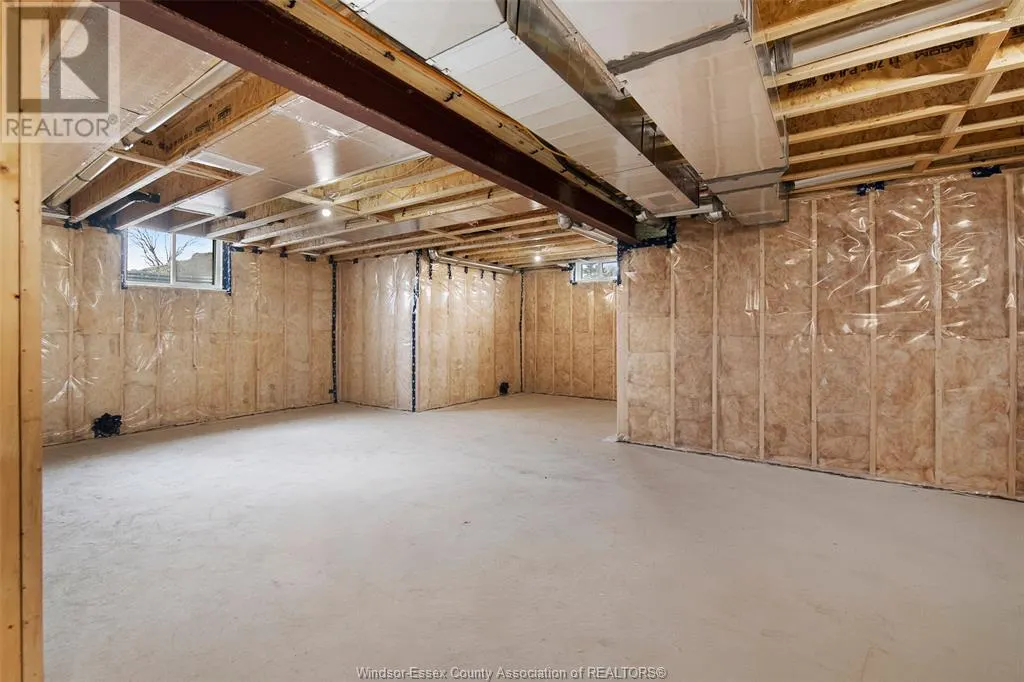 2584 MAYFAIR