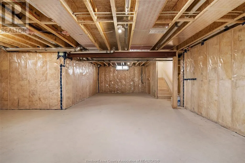 2584 MAYFAIR