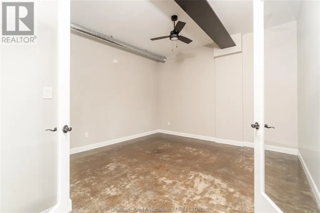 140 King STREET West Unit# 201