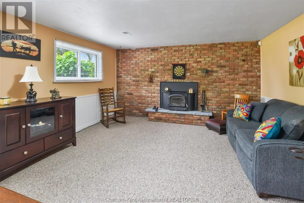 17 Garry AVENUE