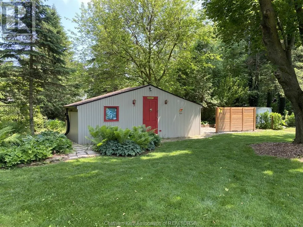17 Garry AVENUE