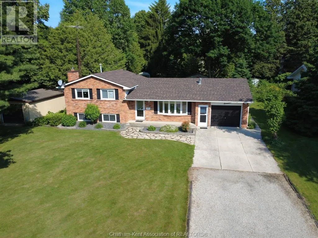 17 Garry AVENUE