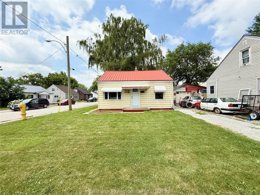 20 MCNAUGHTON AVENUE