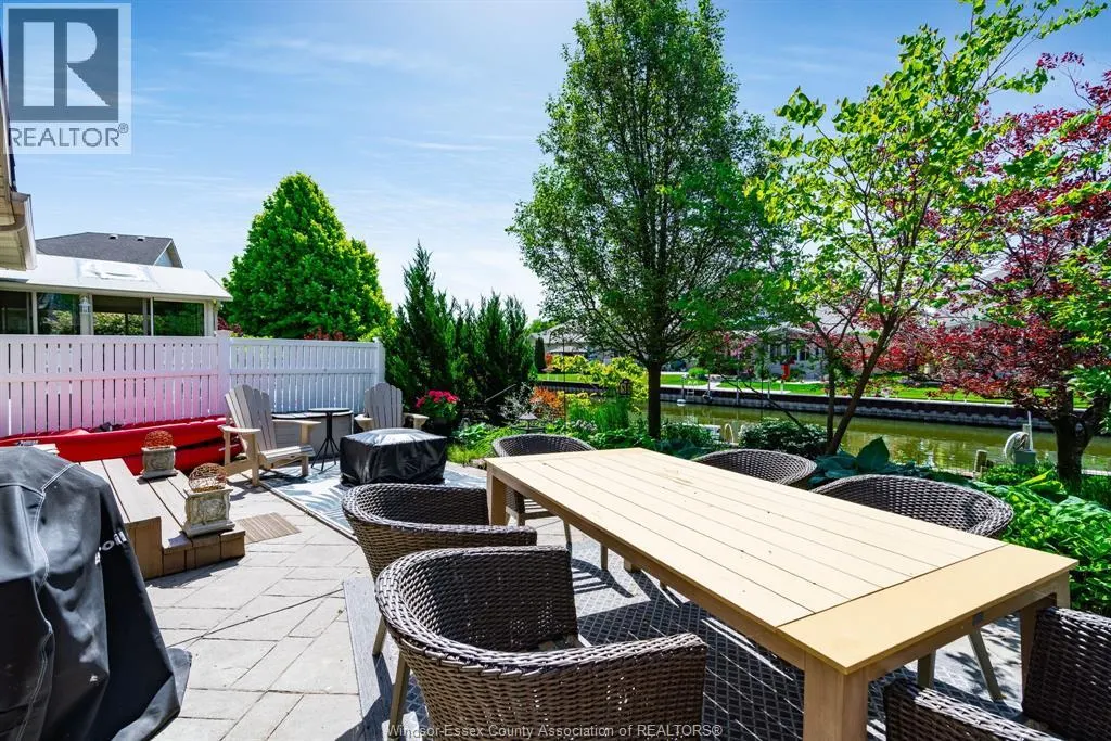 9 Montego Bay CRESCENT