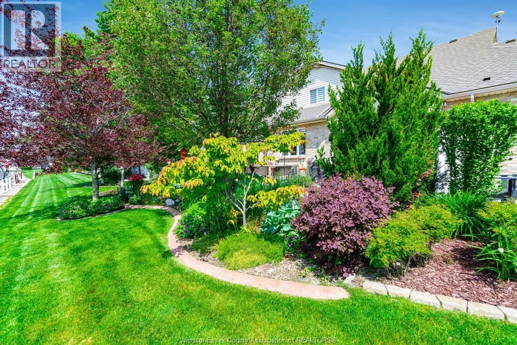 9 Montego Bay CRESCENT