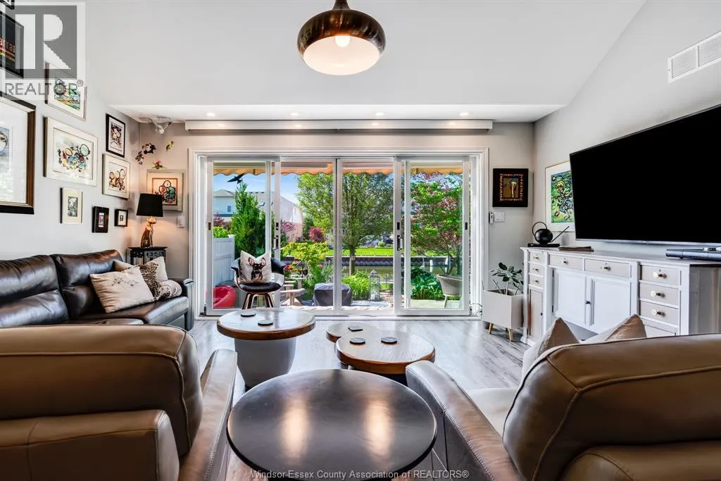 9 Montego Bay CRESCENT
