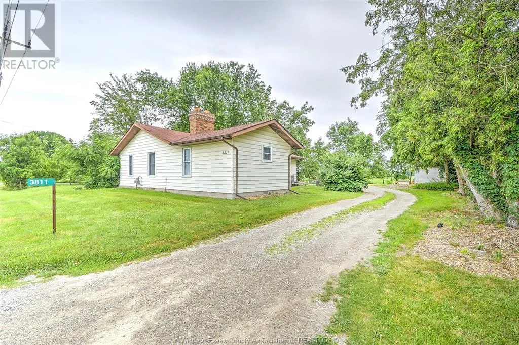 3811 COUNTY ROAD 18