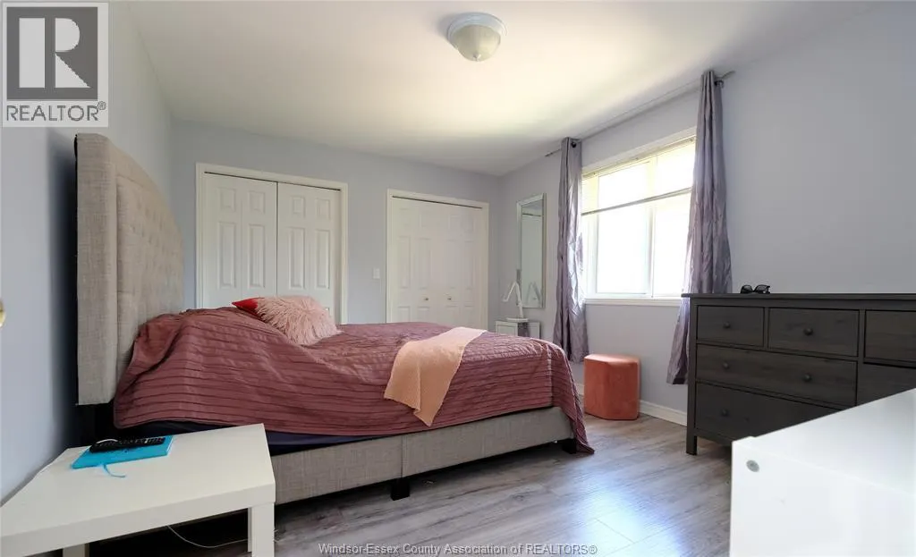 569 Cabana ROAD East