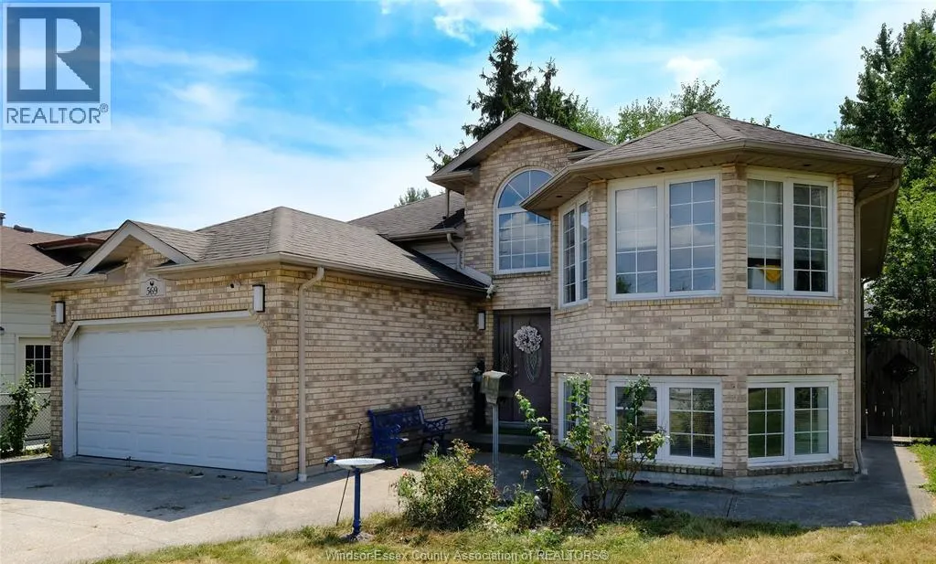 569 Cabana ROAD East