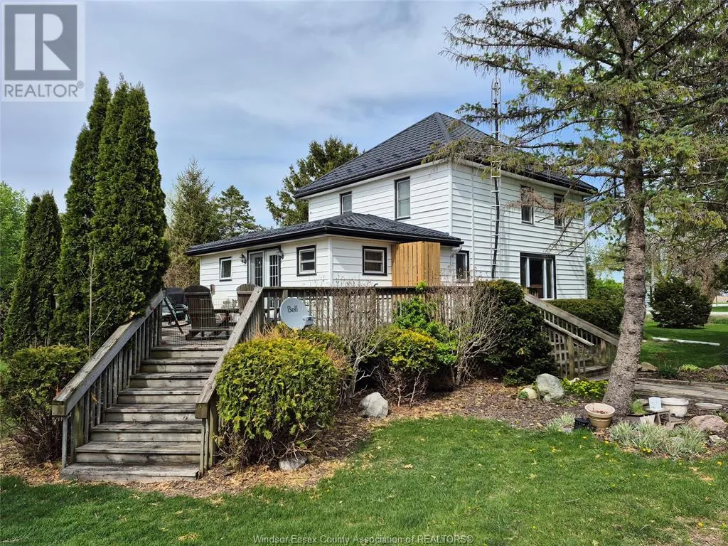 3825 Comber Sideroad
