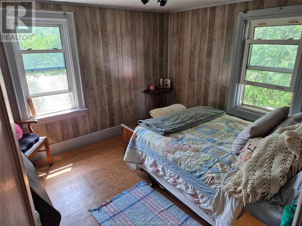 3825 Comber Sideroad
