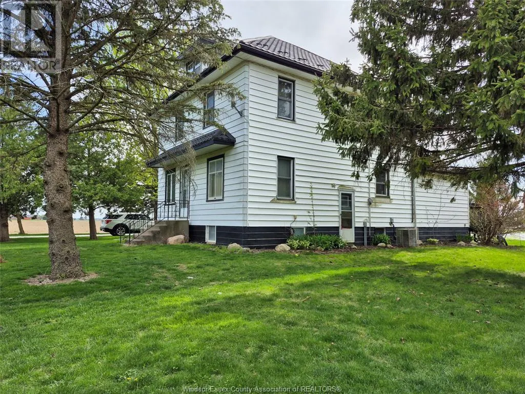 3825 Comber Sideroad