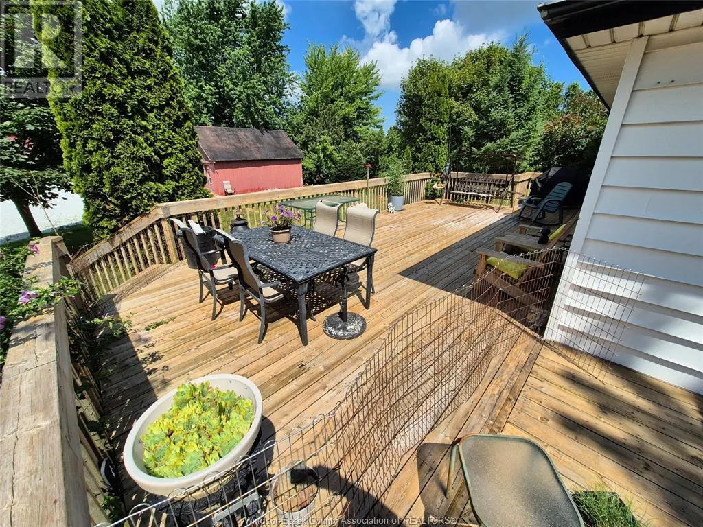 3825 Comber Sideroad