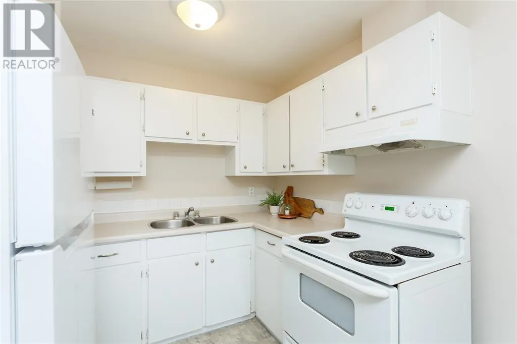 834 EXMOUTH STREET Unit# 19, #19