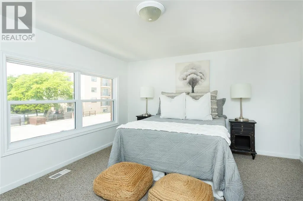 834 EXMOUTH STREET Unit# 19, #19