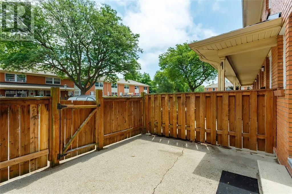 834 EXMOUTH STREET Unit# 19, #19
