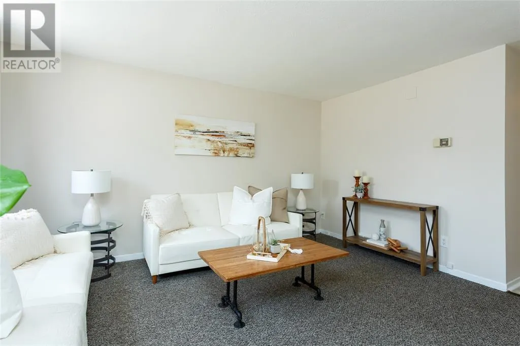 834 EXMOUTH STREET Unit# 19, #19
