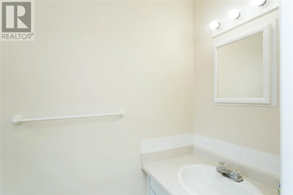834 EXMOUTH STREET Unit# 19, #19