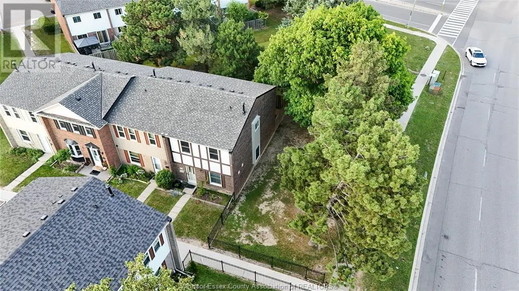 900 CENTRAL PARK DRIVE Unit# 115