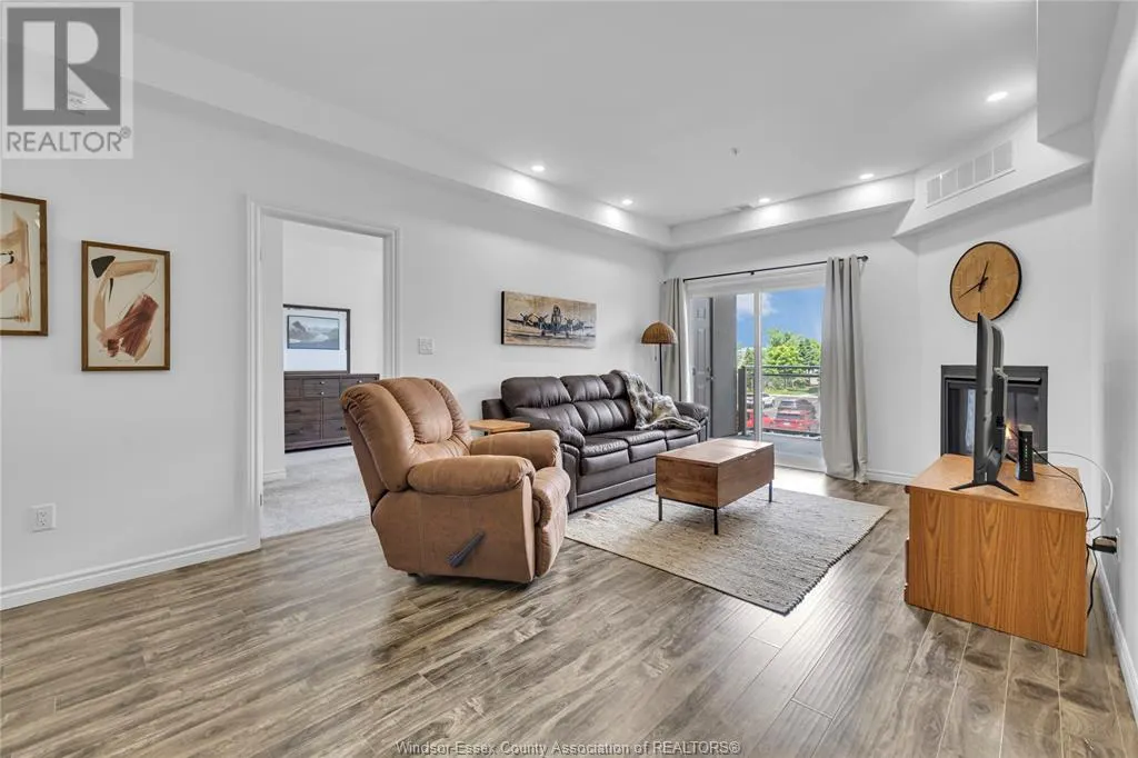 1888 WESTVIEW PARK BOULEVARD Unit# 215