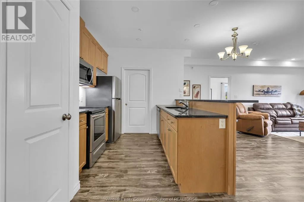 1888 WESTVIEW PARK BOULEVARD Unit# 215