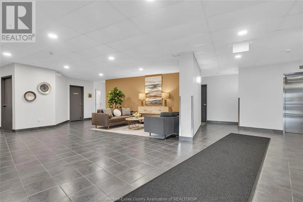 1888 WESTVIEW PARK BOULEVARD Unit# 215