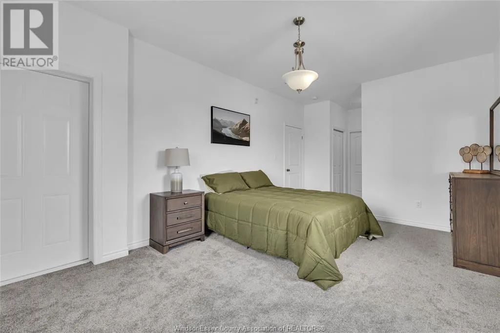 1888 WESTVIEW PARK BOULEVARD Unit# 215