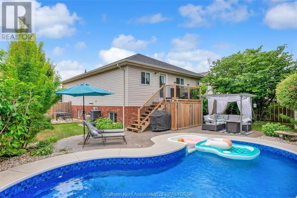78 Smithfield CIRCLE