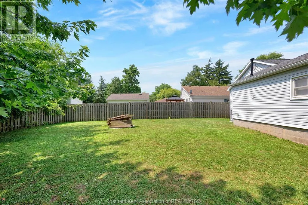 15 Oriole PARKWAY