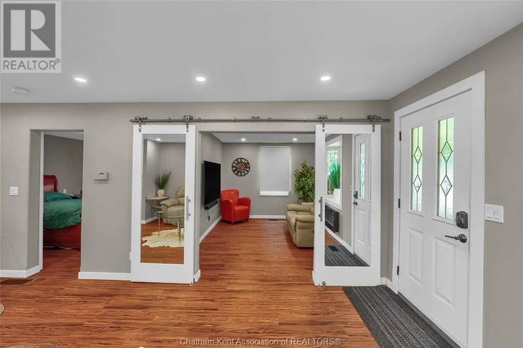 15 Oriole PARKWAY