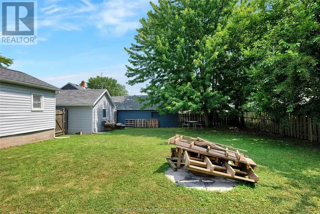 15 Oriole PARKWAY