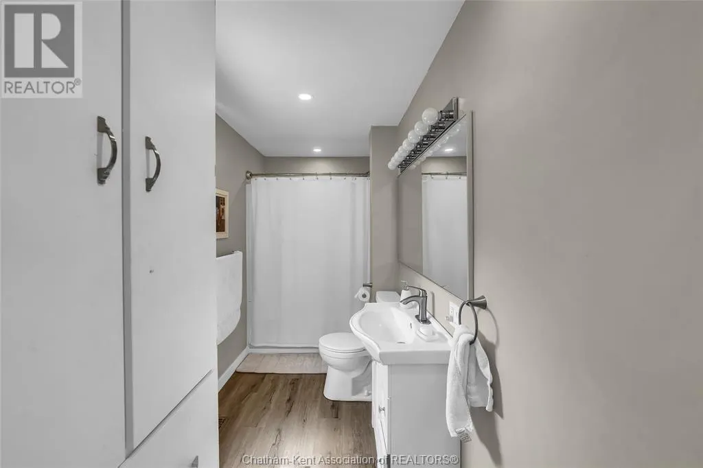 15 Oriole PARKWAY