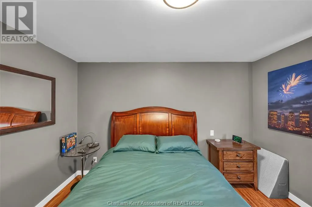 15 Oriole PARKWAY