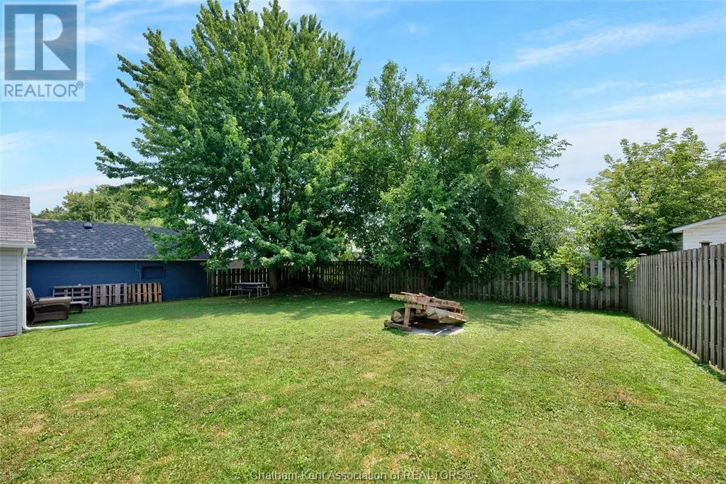15 Oriole PARKWAY