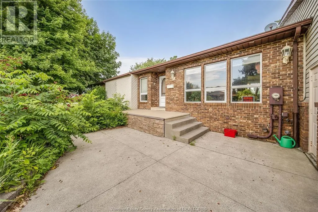 1401 FRONT ROAD South