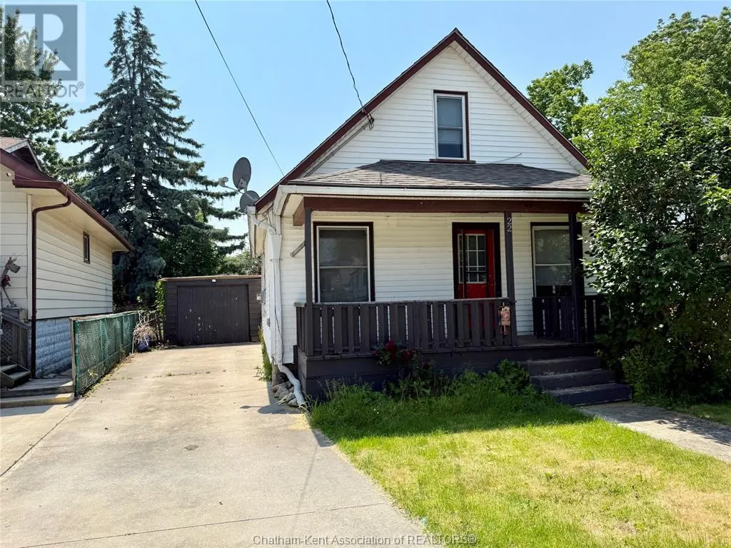 22 Minnie STREET