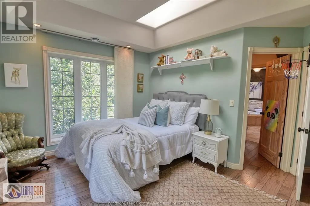 305 WEST PIKE CREEK