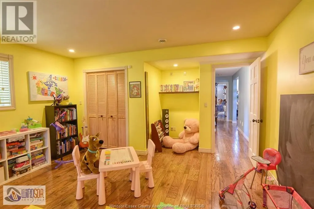 305 WEST PIKE CREEK