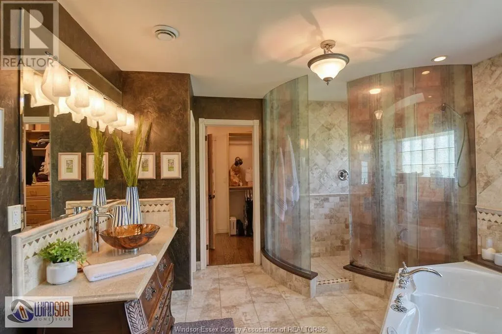 305 WEST PIKE CREEK