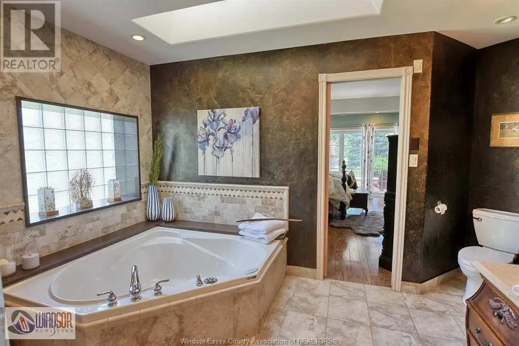 305 WEST PIKE CREEK